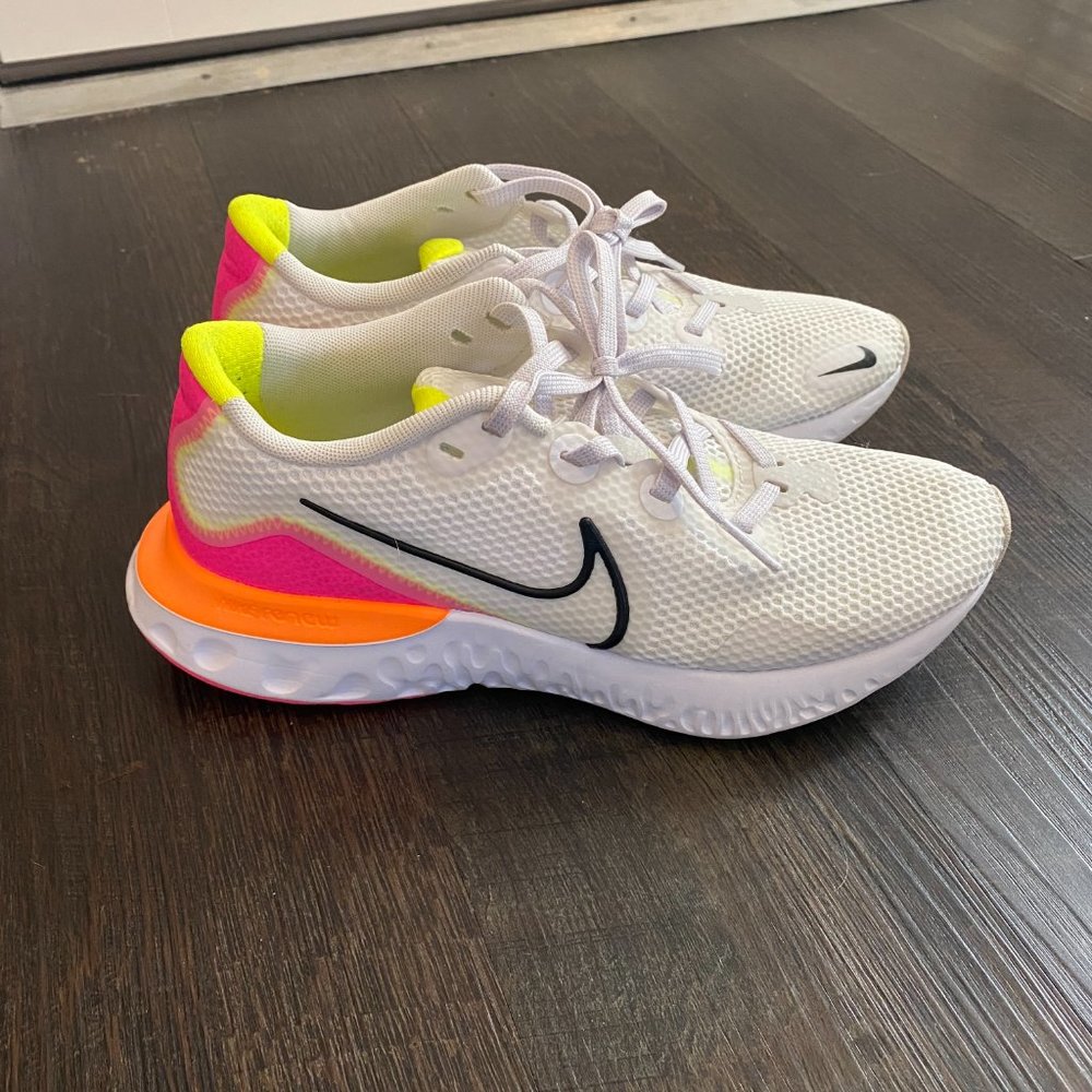 Nike Women's Renew Run